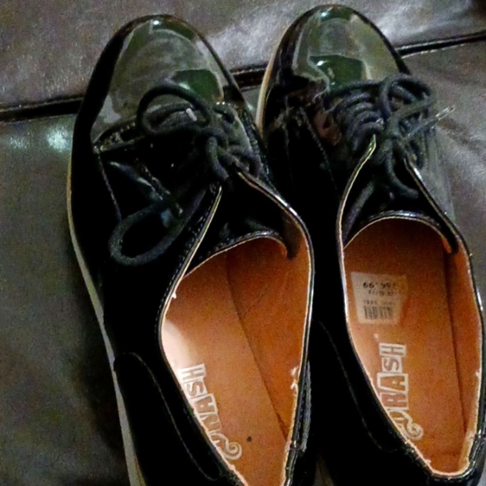 BRASH SNEAKERS
